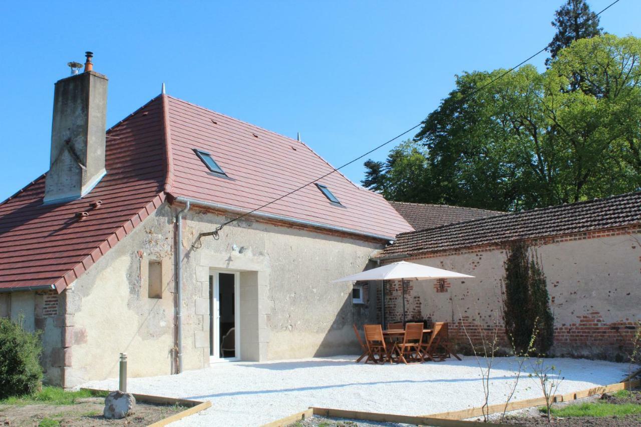 Вилла Gite Domaine St Georges Bagneux  Экстерьер фото